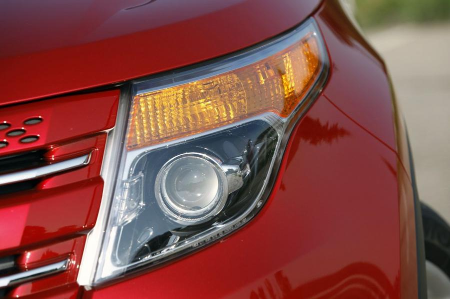  Ford Explorer EcoBoost 2012 года  (фото 2 из 28)